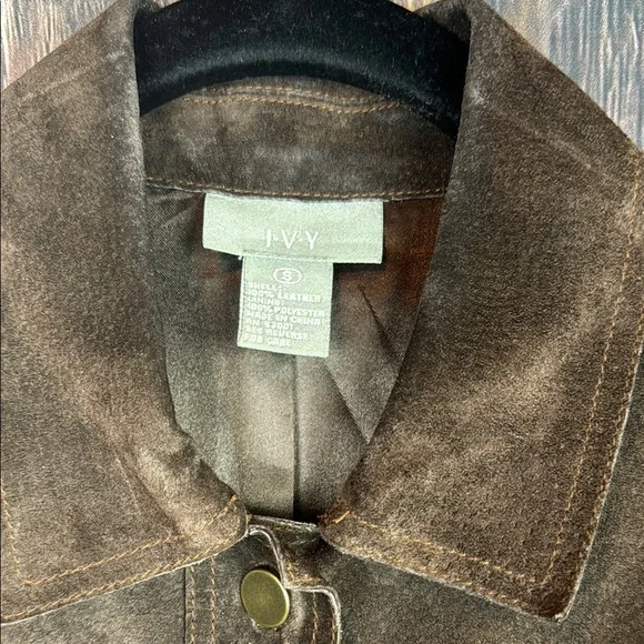 Brown Leather Jacket with Textured Fabric and Casual Style - Picture 6 of 12